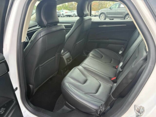 Белый Форд Фьюжн, объемом двигателя 2 л и пробегом 40 тыс. км за 8500 $, фото 13 на Automoto.ua