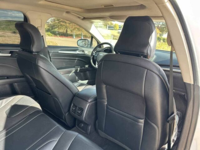 Белый Форд Фьюжн, объемом двигателя 2 л и пробегом 39 тыс. км за 3200 $, фото 13 на Automoto.ua