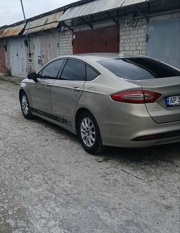 Бежевый Форд Фьюжн, объемом двигателя 2.5 л и пробегом 290 тыс. км за 8800 $, фото 4 на Automoto.ua