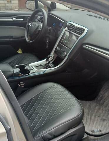 Бежевый Форд Фьюжн, объемом двигателя 2.5 л и пробегом 290 тыс. км за 8800 $, фото 10 на Automoto.ua