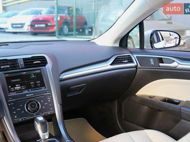 Форд Фьюжн 2014 в Киеве на Automoto.ua Бежевый Форд Фьюжн, объемом двигателя 2 л и пробегом 131 тыс. км за 12000 $, фото 14 на Automoto.ua