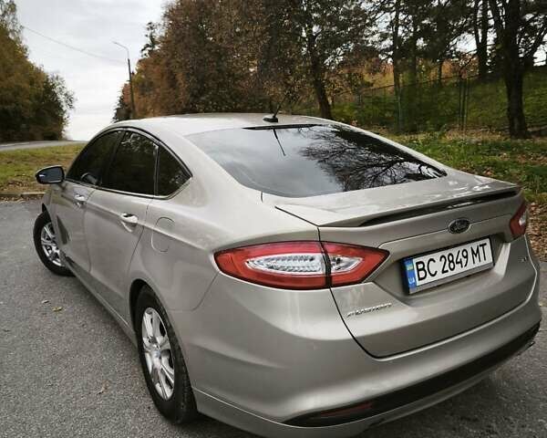 Бежевий Форд Фьюжен, об'ємом двигуна 2.5 л та пробігом 135 тис. км за 9600 $, фото 5 на Automoto.ua