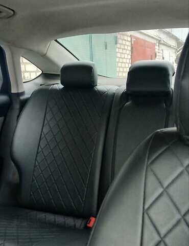 Бежевый Форд Фьюжн, объемом двигателя 2.5 л и пробегом 290 тыс. км за 8800 $, фото 8 на Automoto.ua