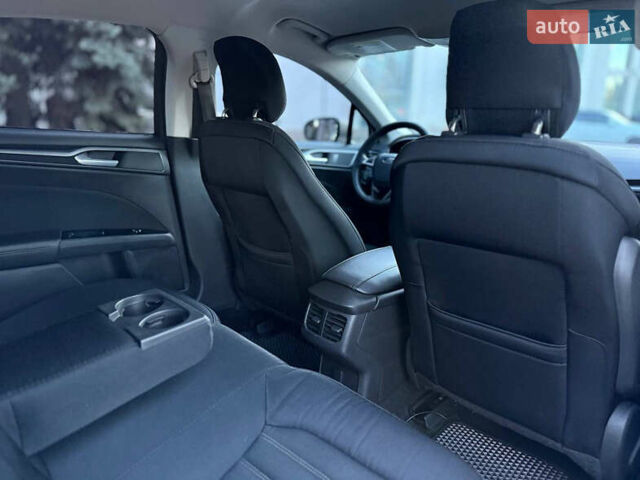 Бежевый Форд Фьюжн, объемом двигателя 2.5 л и пробегом 207 тыс. км за 8599 $, фото 17 на Automoto.ua