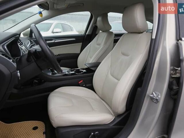 Бежевий Форд Фьюжен, об'ємом двигуна 2 л та пробігом 131 тис. км за 10900 $, фото 6 на Automoto.ua