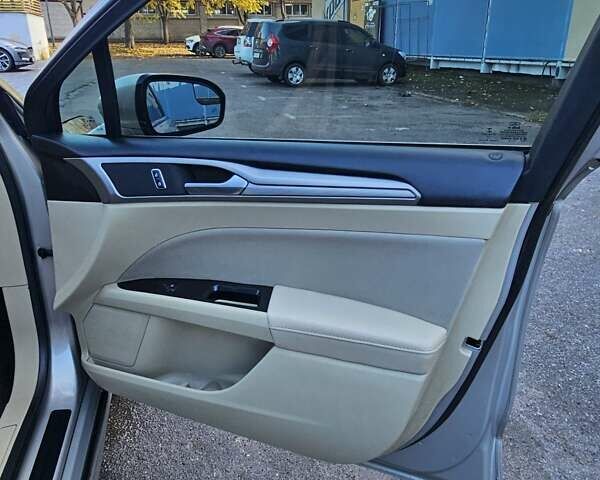 Бежевий Форд Фьюжен, об'ємом двигуна 2.49 л та пробігом 200 тис. км за 6700 $, фото 14 на Automoto.ua