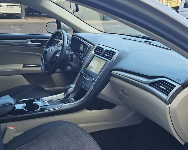 Бежевий Форд Фьюжен, об'ємом двигуна 2.49 л та пробігом 200 тис. км за 6700 $, фото 11 на Automoto.ua