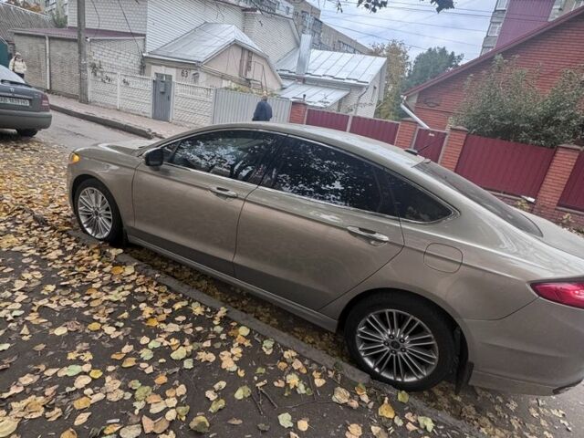 Бежевий Форд Фьюжен, об'ємом двигуна 2 л та пробігом 196 тис. км за 10500 $, фото 4 на Automoto.ua