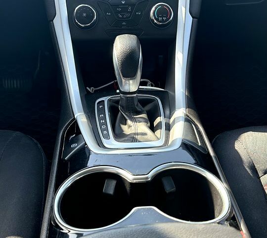 Бежевый Форд Фьюжн, объемом двигателя 2 л и пробегом 225 тыс. км за 8900 $, фото 11 на Automoto.ua