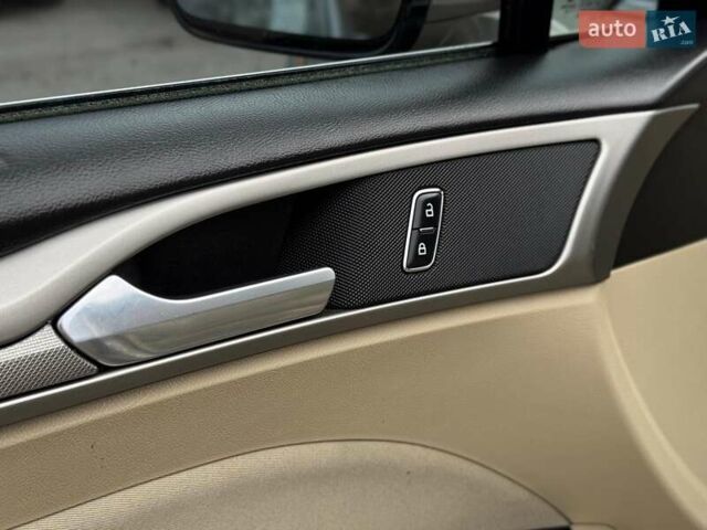 Бежевый Форд Фьюжн, объемом двигателя 2.5 л и пробегом 175 тыс. км за 10290 $, фото 24 на Automoto.ua