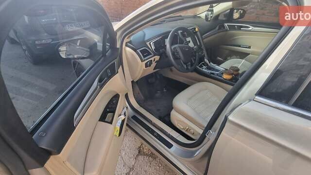 Бежевий Форд Фьюжен, об'ємом двигуна 2.5 л та пробігом 195 тис. км за 10700 $, фото 6 на Automoto.ua