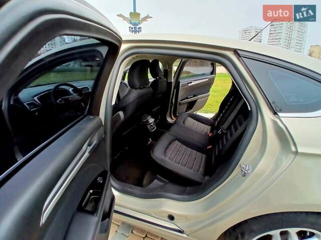 Бежевий Форд Фьюжен, об'ємом двигуна 2.49 л та пробігом 162 тис. км за 9500 $, фото 8 на Automoto.ua