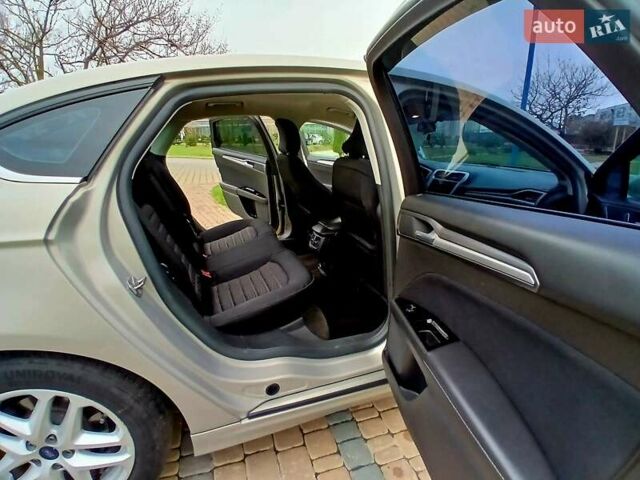 Бежевий Форд Фьюжен, об'ємом двигуна 2.49 л та пробігом 162 тис. км за 9500 $, фото 10 на Automoto.ua