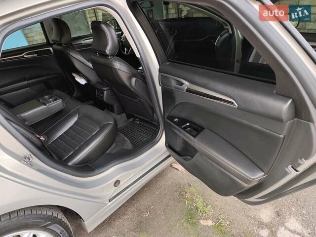 Бежевий Форд Фьюжен, об'ємом двигуна 2 л та пробігом 210 тис. км за 12700 $, фото 18 на Automoto.ua