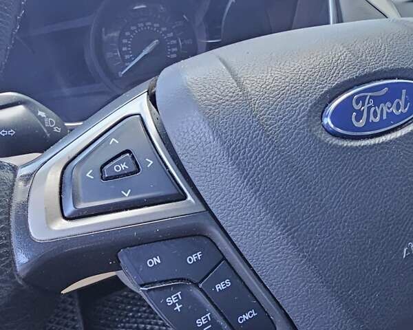 Бежевый Форд Фьюжн, объемом двигателя 2.49 л и пробегом 200 тыс. км за 6700 $, фото 23 на Automoto.ua