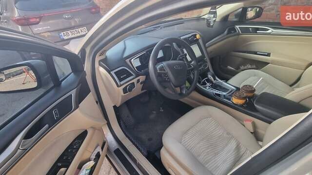 Бежевий Форд Фьюжен, об'ємом двигуна 2.5 л та пробігом 195 тис. км за 10700 $, фото 5 на Automoto.ua