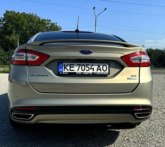 Бежевый Форд Фьюжн, объемом двигателя 2 л и пробегом 225 тыс. км за 8900 $, фото 5 на Automoto.ua