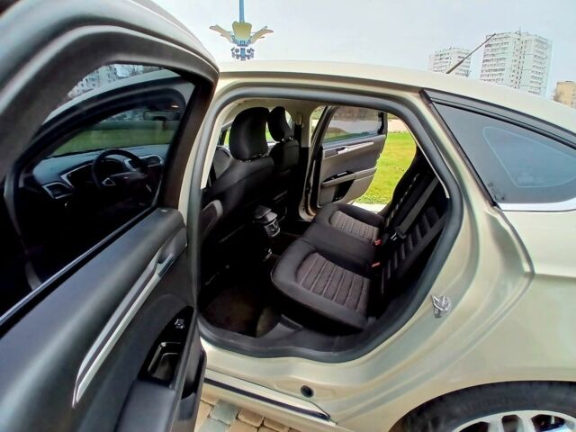 Бежевый Форд Фьюжн, объемом двигателя 2.5 л и пробегом 162 тыс. км за 9500 $, фото 7 на Automoto.ua