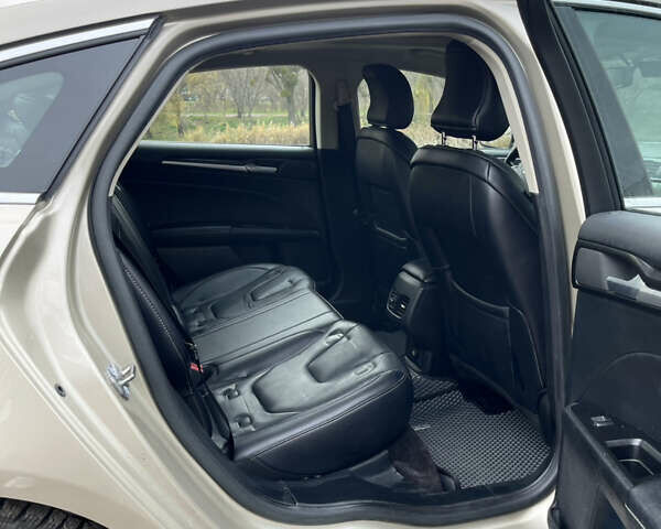 Бежевий Форд Фьюжен, об'ємом двигуна 2 л та пробігом 173 тис. км за 13900 $, фото 13 на Automoto.ua