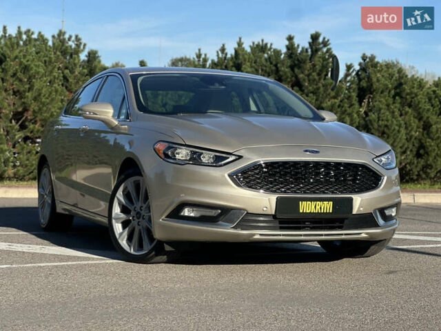 Бежевый Форд Фьюжн, объемом двигателя 2 л и пробегом 144 тыс. км за 13300 $, фото 4 на Automoto.ua