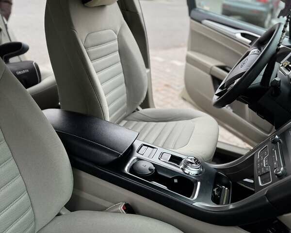 Бежевый Форд Фьюжн, объемом двигателя 2.49 л и пробегом 64 тыс. км за 11700 $, фото 7 на Automoto.ua