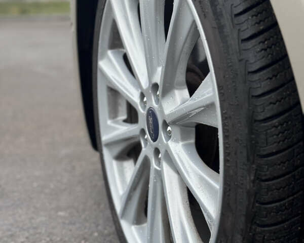 Бежевый Форд Фьюжн, объемом двигателя 2 л и пробегом 144 тыс. км за 13200 $, фото 10 на Automoto.ua