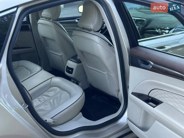 Бежевый Форд Фьюжн, объемом двигателя 2 л и пробегом 144 тыс. км за 13300 $, фото 46 на Automoto.ua