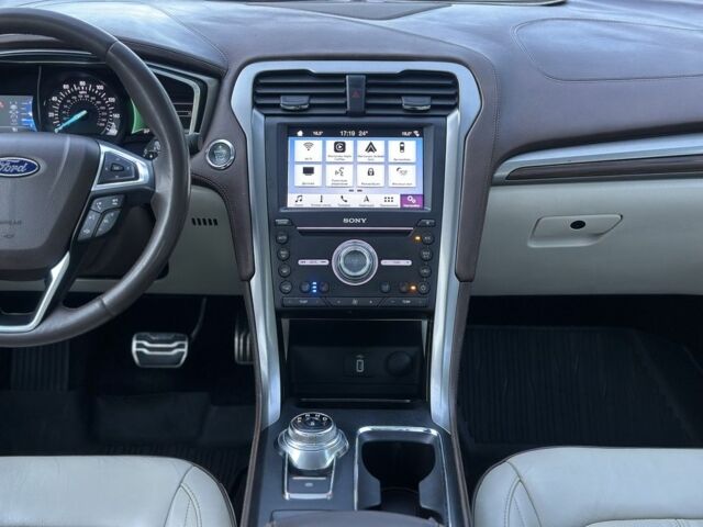 Бежевый Форд Фьюжн, объемом двигателя 2 л и пробегом 144 тыс. км за 12500 $, фото 12 на Automoto.ua