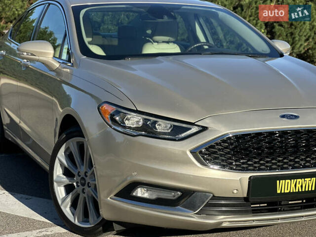 Бежевый Форд Фьюжн, объемом двигателя 2 л и пробегом 144 тыс. км за 13300 $, фото 3 на Automoto.ua