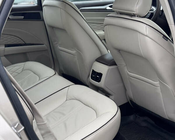 Бежевый Форд Фьюжн, объемом двигателя 2 л и пробегом 144 тыс. км за 13200 $, фото 19 на Automoto.ua