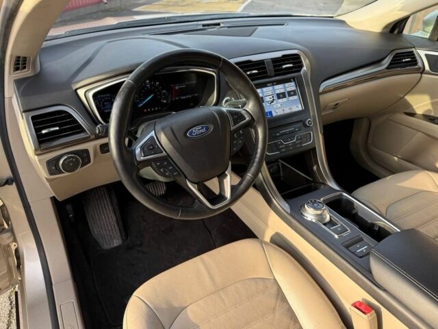 Бежевый Форд Фьюжн, объемом двигателя 2 л и пробегом 74 тыс. км за 15900 $, фото 19 на Automoto.ua