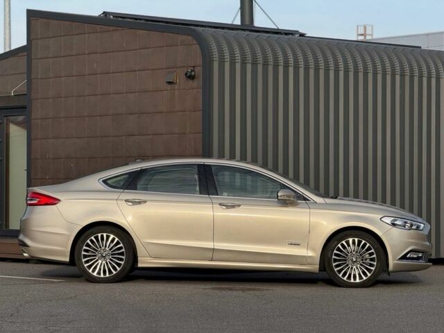 Бежевый Форд Фьюжн, объемом двигателя 2 л и пробегом 74 тыс. км за 15900 $, фото 4 на Automoto.ua