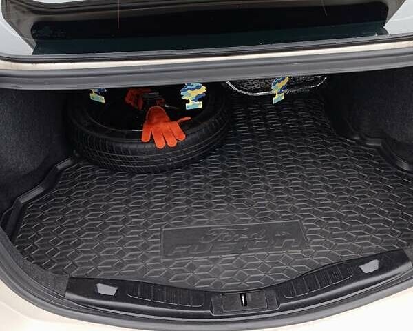 Бежевый Форд Фьюжн, объемом двигателя 2.5 л и пробегом 189 тыс. км за 12500 $, фото 24 на Automoto.ua