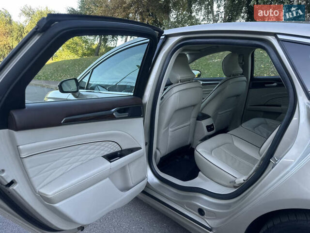 Бежевый Форд Фьюжн, объемом двигателя 2 л и пробегом 144 тыс. км за 13300 $, фото 43 на Automoto.ua