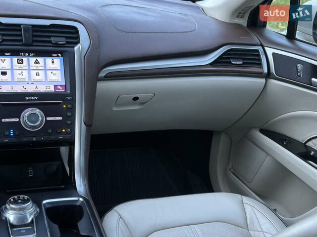 Бежевый Форд Фьюжн, объемом двигателя 2 л и пробегом 144 тыс. км за 13300 $, фото 27 на Automoto.ua