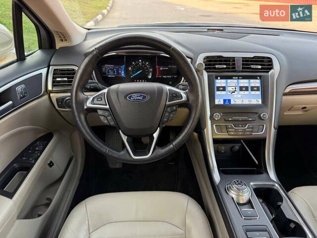 Бежевый Форд Фьюжн, объемом двигателя 2 л и пробегом 74 тыс. км за 15900 $, фото 23 на Automoto.ua
