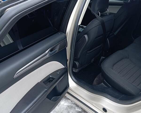 Бежевый Форд Фьюжн, объемом двигателя 2.5 л и пробегом 189 тыс. км за 12500 $, фото 19 на Automoto.ua