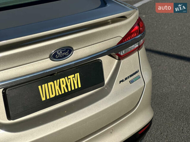 Бежевый Форд Фьюжн, объемом двигателя 2 л и пробегом 144 тыс. км за 13300 $, фото 18 на Automoto.ua