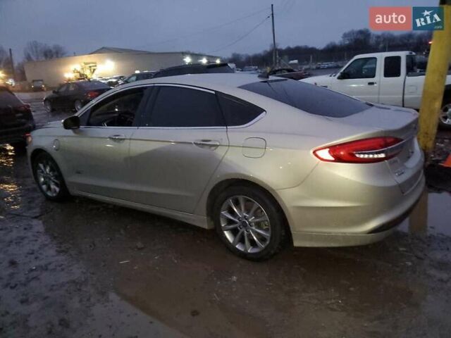 Бежевый Форд Фьюжн, объемом двигателя 2 л и пробегом 103 тыс. км за 4300 $, фото 1 на Automoto.ua