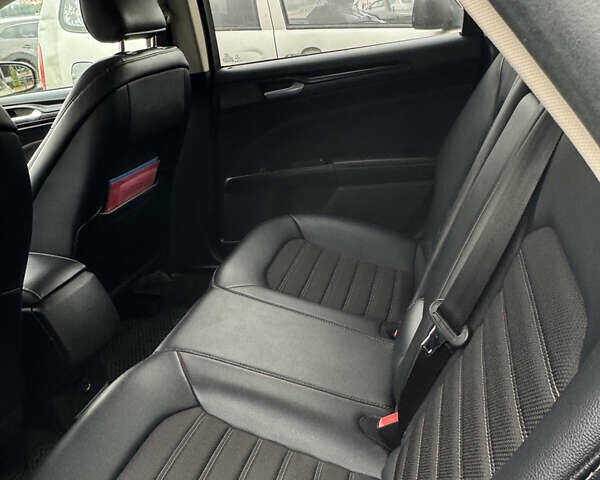 Бежевый Форд Фьюжн, объемом двигателя 2.49 л и пробегом 80 тыс. км за 12300 $, фото 8 на Automoto.ua