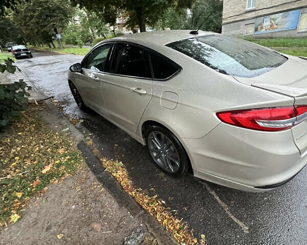 Бежевый Форд Фьюжн, объемом двигателя 2.49 л и пробегом 80 тыс. км за 12300 $, фото 3 на Automoto.ua