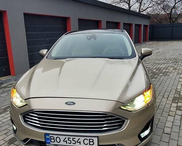 Бежевый Форд Фьюжн, объемом двигателя 1.5 л и пробегом 68 тыс. км за 14500 $, фото 4 на Automoto.ua