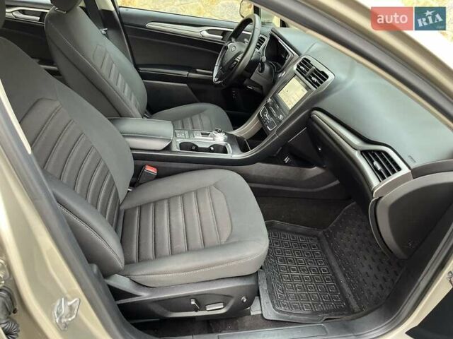 Бежевий Форд Фьюжен, об'ємом двигуна 2 л та пробігом 89 тис. км за 15900 $, фото 34 на Automoto.ua
