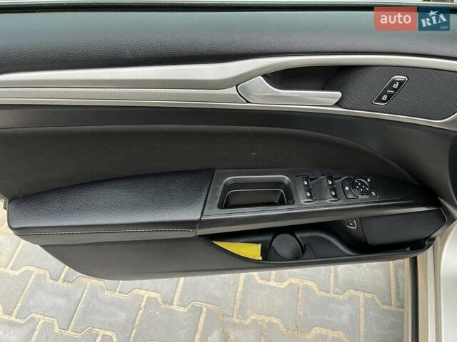 Бежевий Форд Фьюжен, об'ємом двигуна 2 л та пробігом 89 тис. км за 15900 $, фото 18 на Automoto.ua