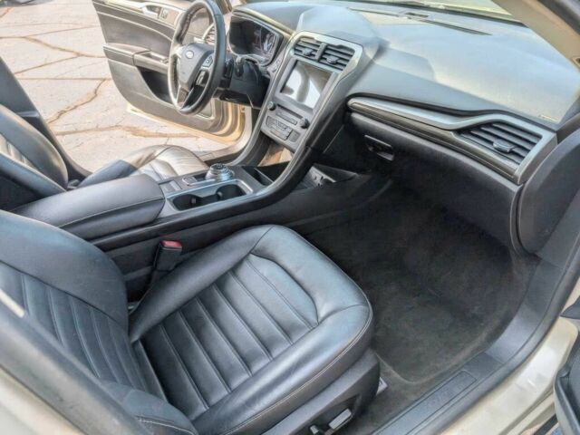 Бежевый Форд Фьюжн, объемом двигателя 1.5 л и пробегом 36 тыс. км за 7500 $, фото 6 на Automoto.ua