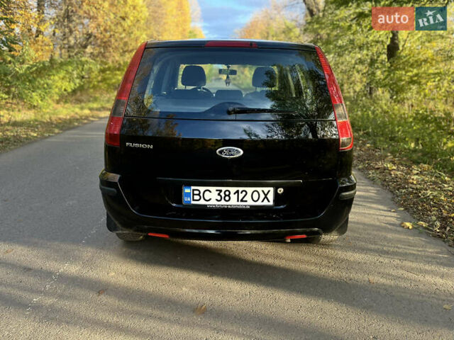Форд Фьюжен 2002 у Хмельницькому на Automoto.ua Чорний Форд Фьюжен, об'ємом двигуна 1.6 л та пробігом 207 тис. км за 4200 $, фото 8 на Automoto.ua