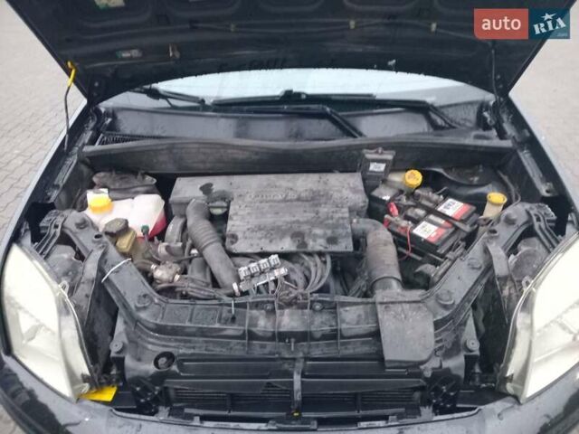 Черный Форд Фьюжн, объемом двигателя 1.6 л и пробегом 234 тыс. км за 3000 $, фото 2 на Automoto.ua