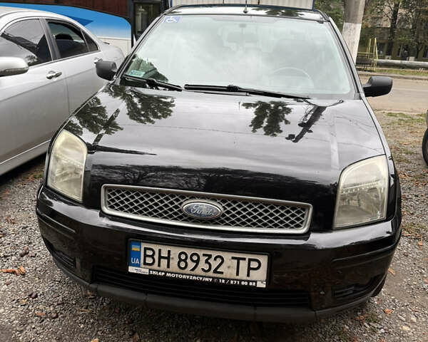 Чорний Форд Фьюжен, об'ємом двигуна 1.4 л та пробігом 186 тис. км за 4500 $, фото 3 на Automoto.ua