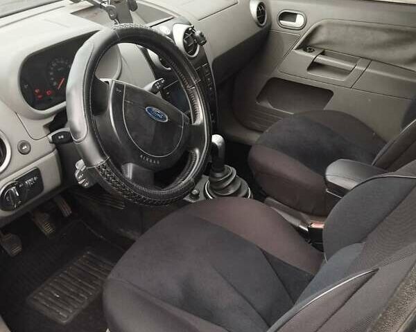 Форд Фьюжн 2003 в Киеве на Automoto.ua Черный Форд Фьюжн, объемом двигателя 1.4 л и пробегом 310 тыс. км за 3000 $, фото 3 на Automoto.ua