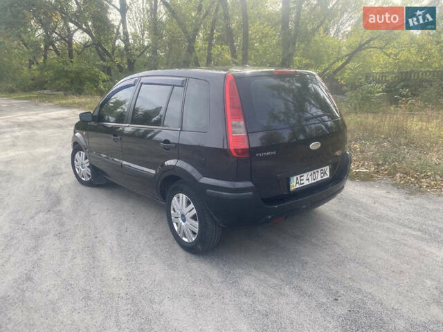 Чорний Форд Фьюжен, об'ємом двигуна 1.6 л та пробігом 290 тис. км за 4100 $, фото 4 на Automoto.ua